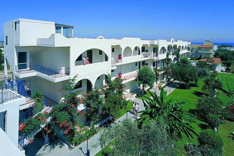 Maritime Hotel Apartments Petaloudes Екстер'єр фото