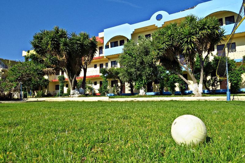 Maritime Hotel Apartments Petaloudes Екстер'єр фото
