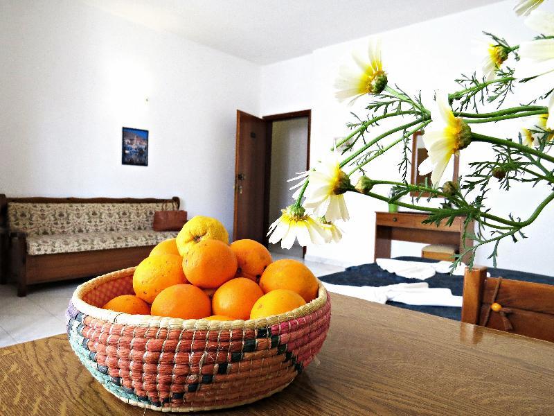 Maritime Hotel Apartments Petaloudes Екстер'єр фото